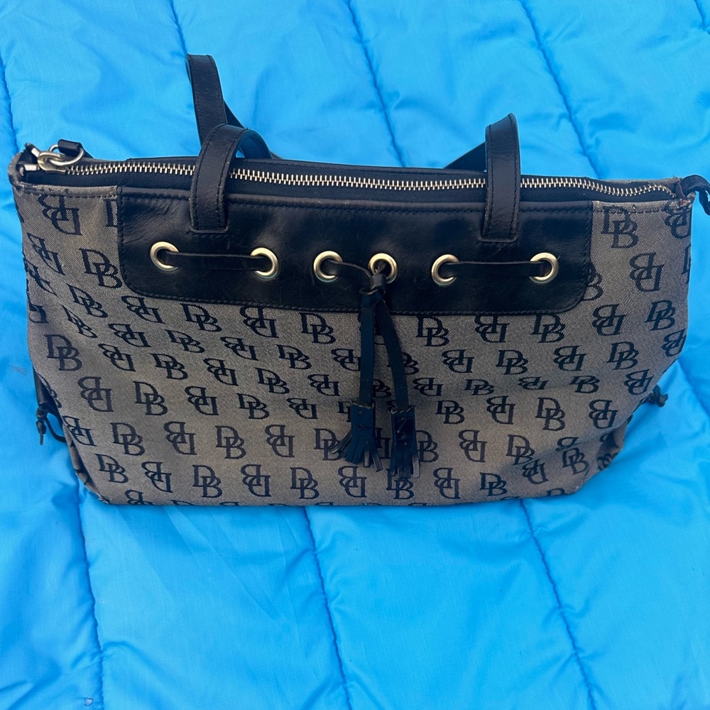 Dooney and Bourke Vintage Signature Monogram Tassel Black Gray Shoulder … - Picture 2 of 16